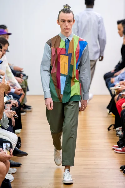 Look 8
